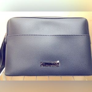 Missioni toiletry bag